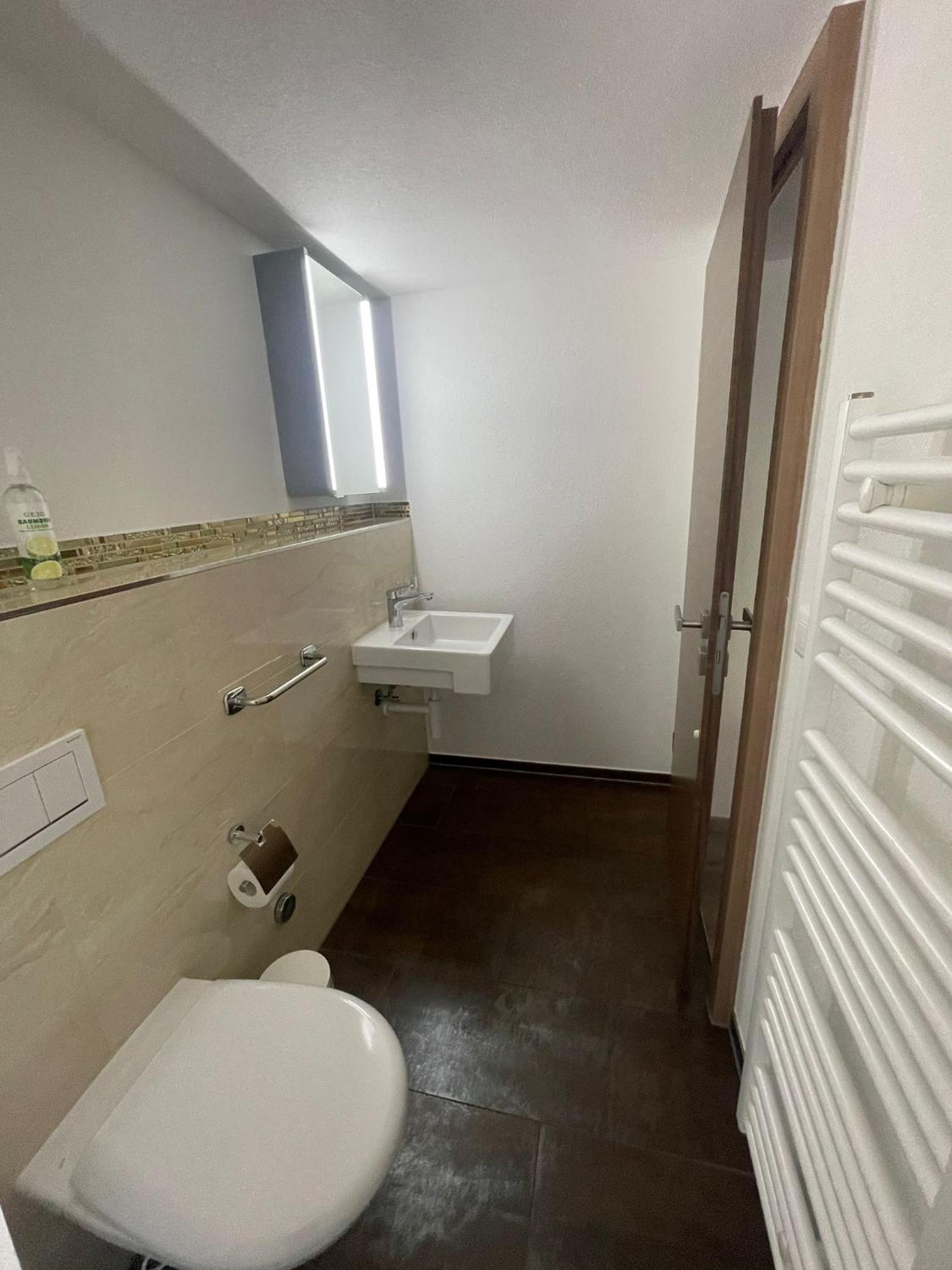 Hotel Krone Wassen Esterno foto